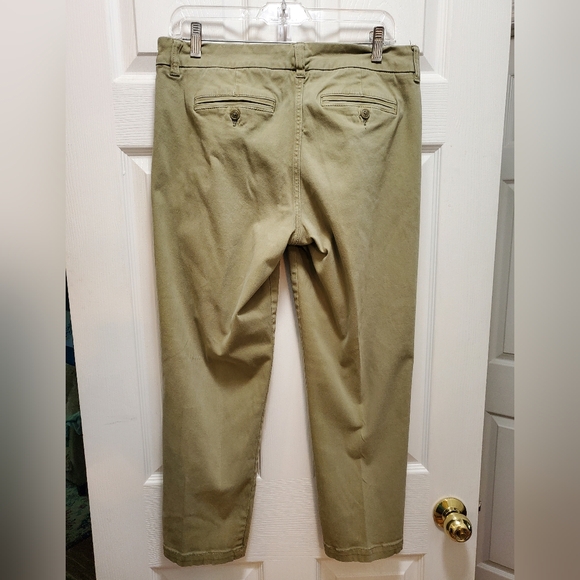 Liverpool straight leg khakis. Olive green. Size 6. Length 26 inches. - Picture 4 of 5